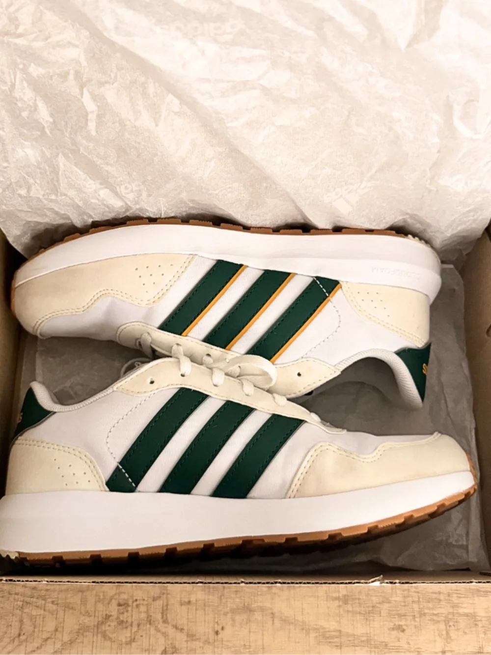 Adidas Run 60s US 4 Kids